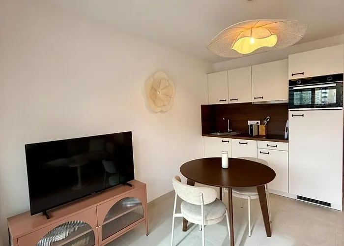 شقة Neuf Avec Terrasse Centre De *